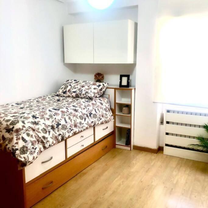 Nuevo Con Piscina A 2 Minutos Estacion Tren Ave Apartment Zaragoza Ngoại thất bức ảnh
